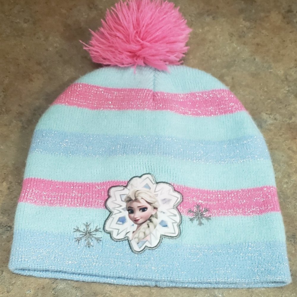 Disney ELSA Winter Cap w/Pink Pom Pom